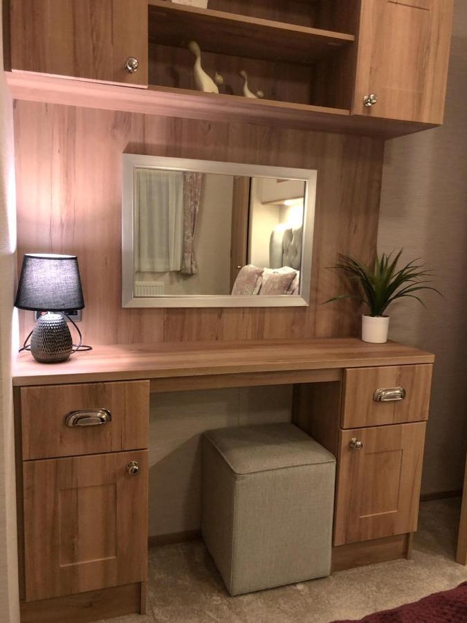 Norfolk Caravan Staycation Pet Friendly Belton with Browston Экстерьер фото