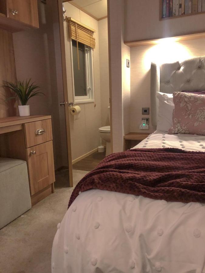 Norfolk Caravan Staycation Pet Friendly Belton with Browston Экстерьер фото